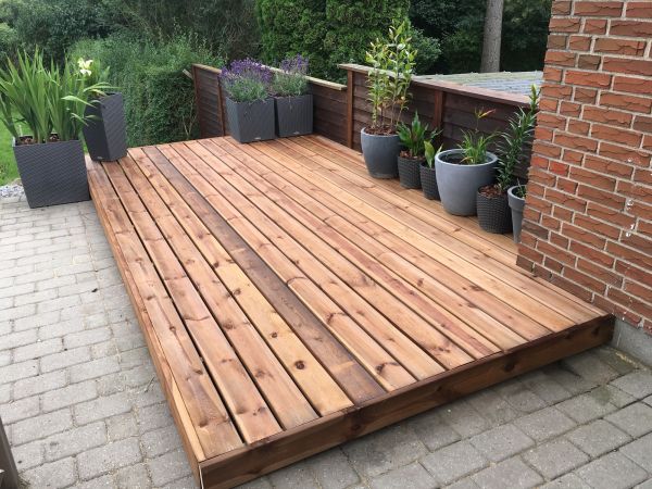 Platform Deck Installation in Stamford